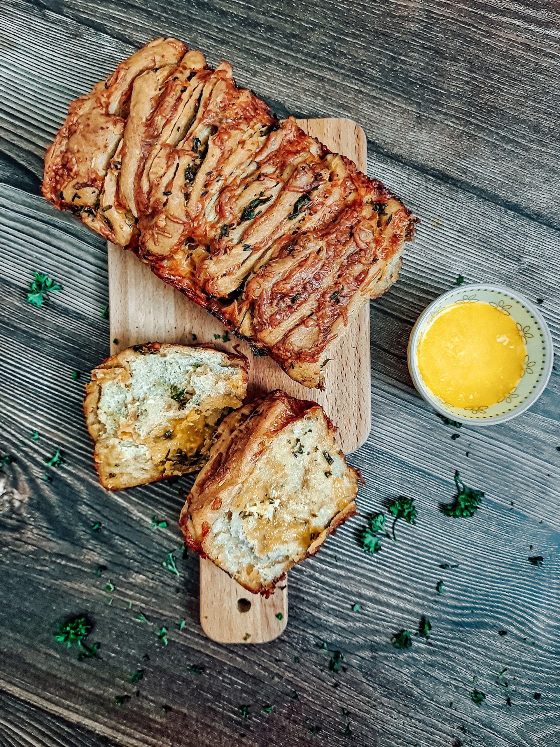 Cesnakovo-bylinkový trhací chlieb, Cesnakovo-bylinkový trhací chlieb
