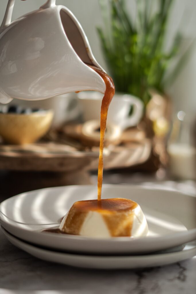 Panna Cotta s karamelovou omáčkou a čučoriedkami, Panna Cotta s karamelovou omáčkou a čučoriedkami