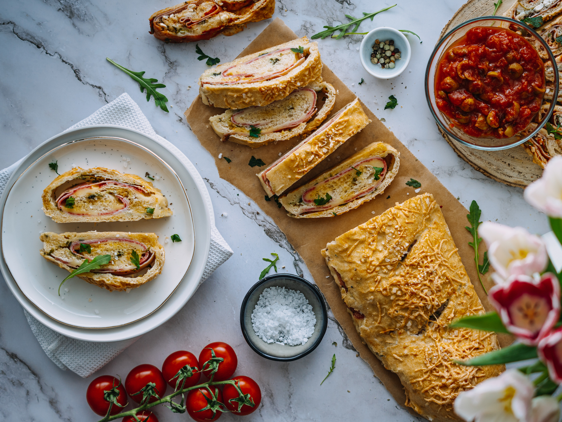 Plnený domáci chlieb - Stromboli, Stromboli s paradajkovo-olivovým dipom