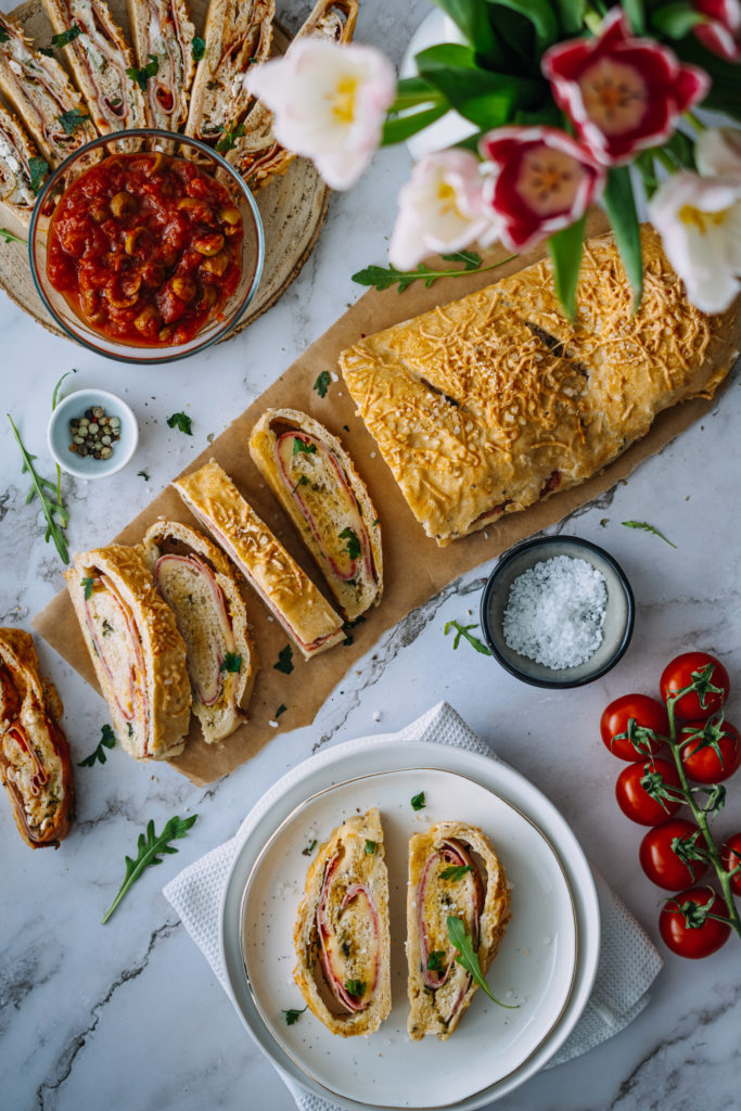 Plnený domáci chlieb - Stromboli, Stromboli s paradajkovo-olivovým dipom