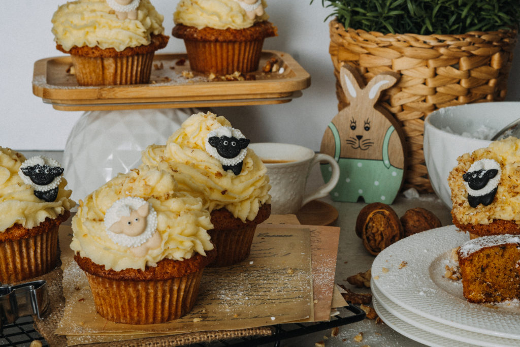 Mrkvové muffinky, Mrkvové muffinky s vlašskými orechmi a mascarpone krémom