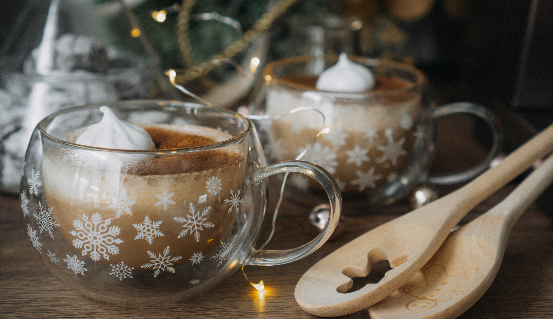 Vianočné perníkové cappuccino so snehovou pusinkou, Vianočné perníkové cappuccino so snehovou pusinkou