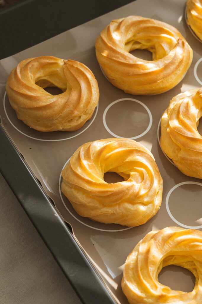 Veľkonočn&eacute; venčeky s vanilkov&yacute;m kr&eacute;mom, Veľkonočn&eacute; venčeky s vanilkov&yacute;m kr&eacute;mom