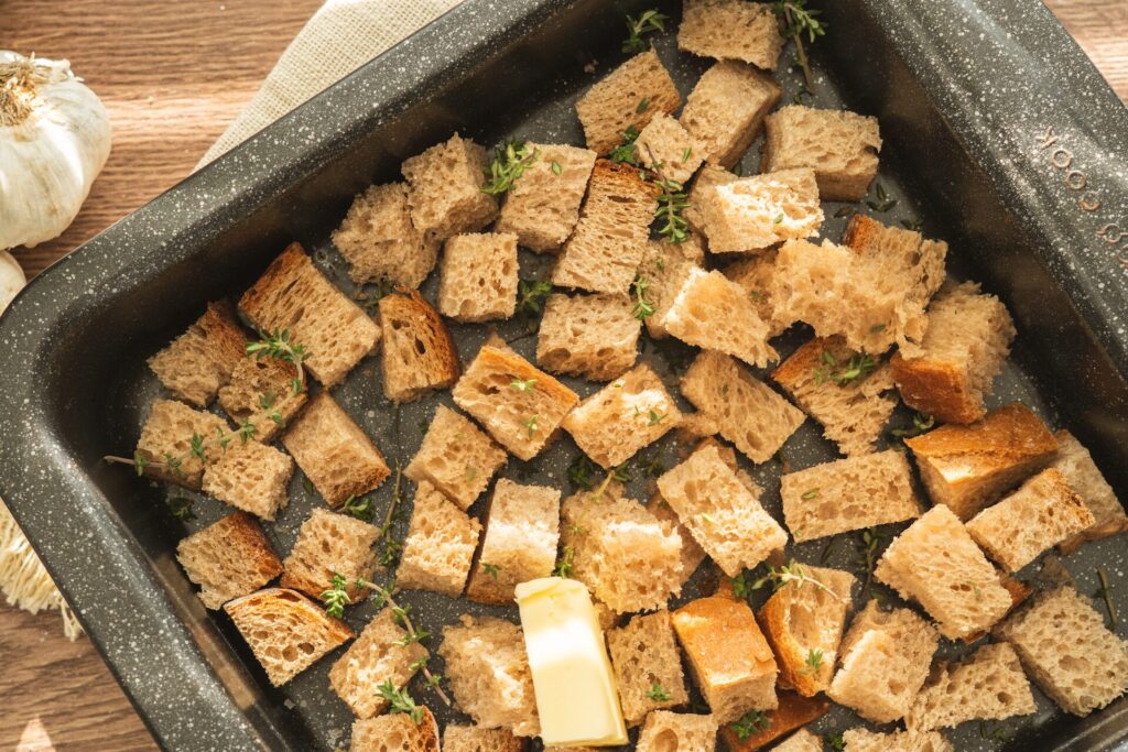 Jemn&aacute; cesnačka s krut&oacute;nmi a tymianom, Jemn&aacute; cesnačka s krut&oacute;nmi a tymianom