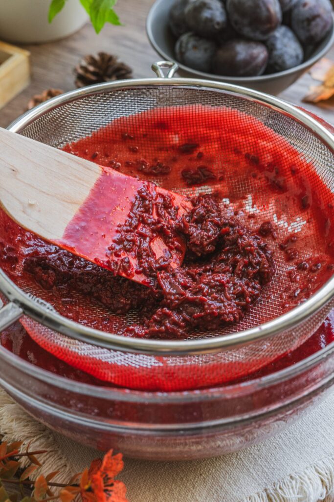Slivkov&aacute; nutella, Slivkov&aacute; nutella