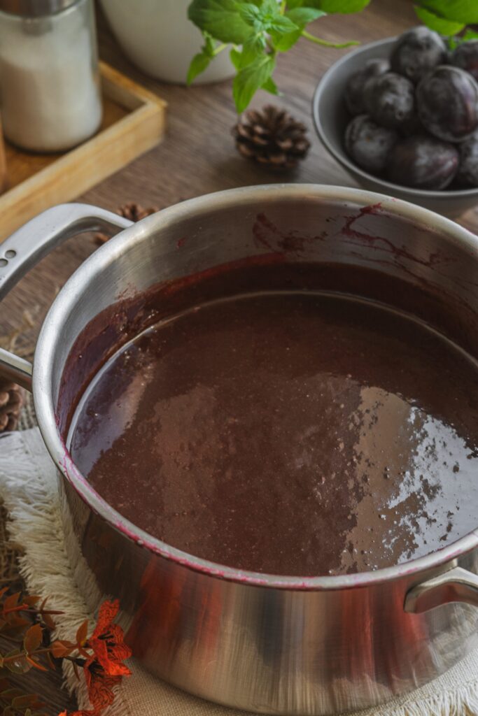 Slivkov&aacute; nutella, Slivkov&aacute; nutella