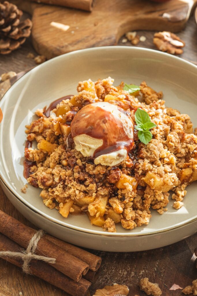 Jablkov&yacute; crumble s v&iacute;nov&yacute;m karamelom, Jablkov&yacute; crumble s v&iacute;nov&yacute;m karamelom